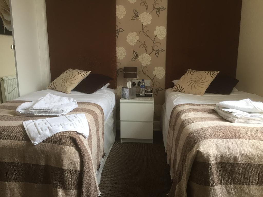 ساوثبورت Andora Guest House الغرفة الصورة